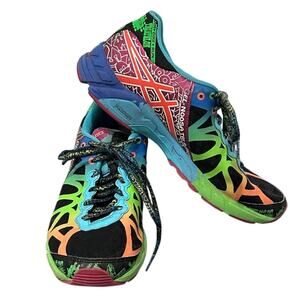 ASICS GEL-Noosa Tri 9 running shoes feature a vibrant, multicolored graphic